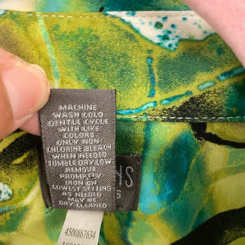 Additions by Chico’s Abstract Blouse - Picture 6 of 7